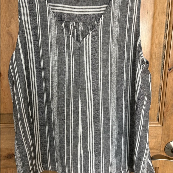 Time and Tru Tops - Striped Gray Sleeveless Plus size Top